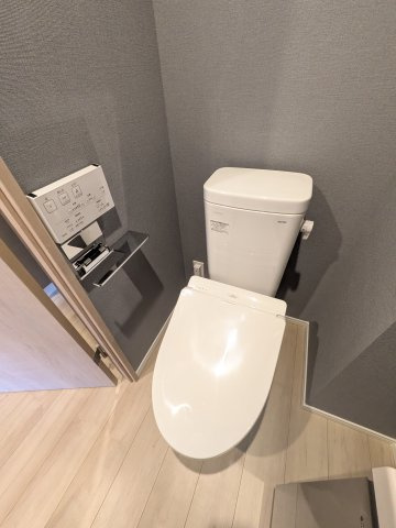 Log登戸station westのトイレ|同間取り別部屋の参考写真です。