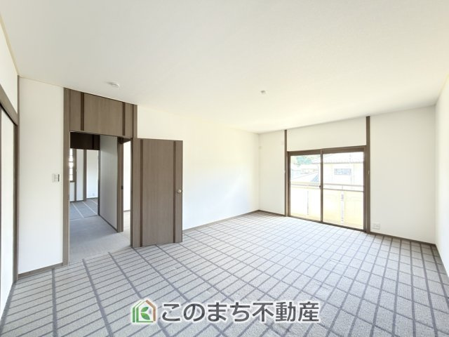 KEM日光市猪倉1期　中古戸建の洋室|南向きで陽当たりの良い洋室♪風通しもよく快適です☆