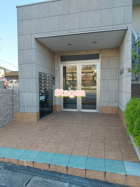 K&Sのエントランス