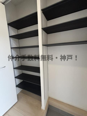 【収納】 | 神戸市西区池上5丁目 　新築戸建2号棟　仲介手数料無料！ | 玄関収納です