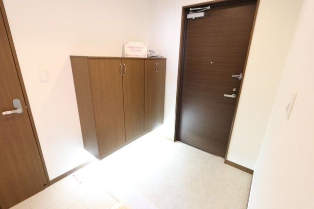 千種タワーヒルズの玄関