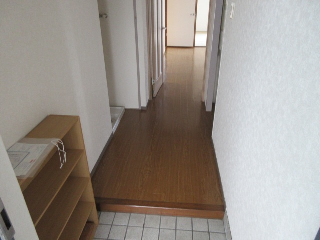 上野ビルの玄関|玄関です