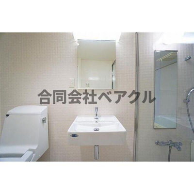 【独立洗面台】 | アーバンフラッツ四条西洞院 | 独立洗面台、朝の身支度には欠かせません