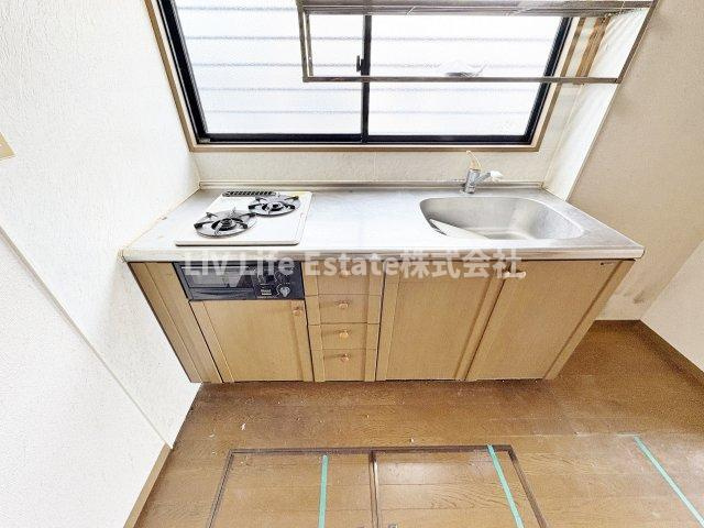 小平市小川町２丁目のアパートのキッチン