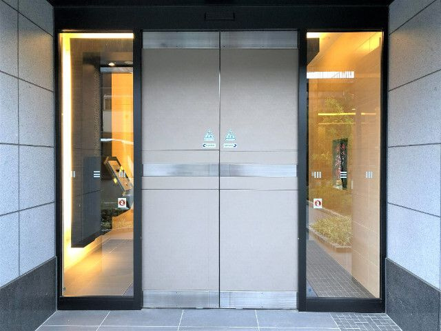 プレサンスNAGOYAシティオのエントランス