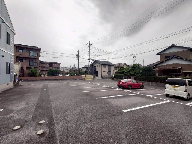 グリーンヒルズAの駐車場