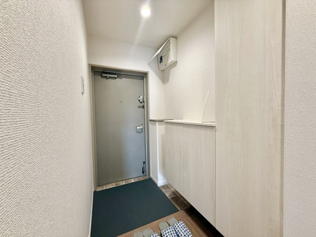 ラビデンス宝神の玄関