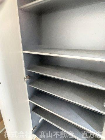 北九州市八幡西区野面１丁目のアパートの収納