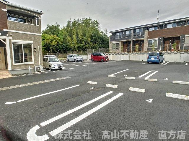 北九州市八幡西区野面１丁目のアパートの駐車場