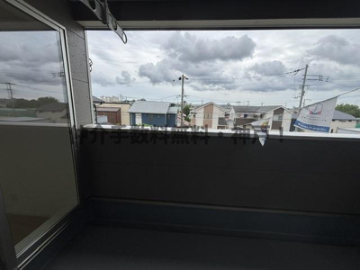 【バルコニー】 | 神戸市西区池上5丁目 　新築戸建4号棟　仲介手数料無料！ | 外からの目が気にならないバルコニーで洗濯物が干せます