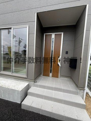 【玄関】 | 神戸市西区池上5丁目 　新築戸建4号棟　仲介手数料無料！ | 玄関です