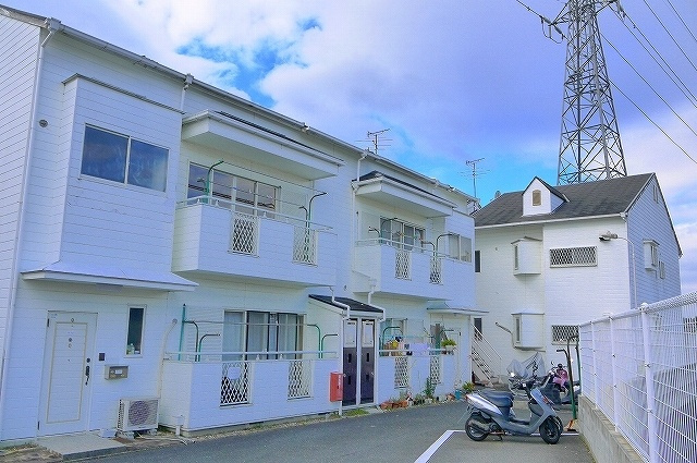 バードヒルC（六条西）の外観