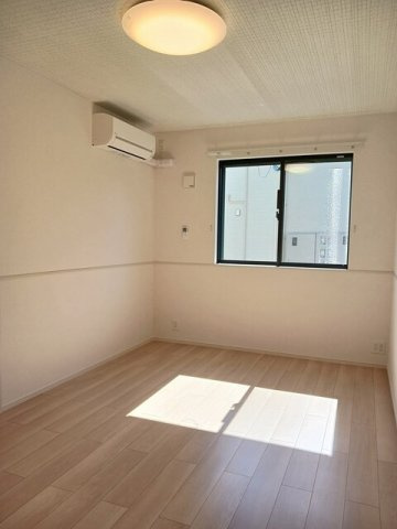 プティパニエ　Ｂの内装|中はこのようになっています
