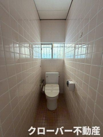 土器町西７丁目戸建てのトイレ