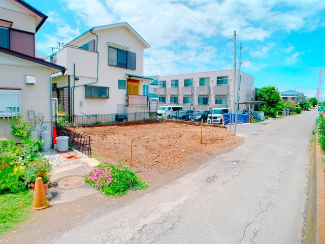 【前面道路含む現地写真】 | ◇◆平塚市長持 売地◆◇ | 周辺には高い建物がなく陽当たり良好です♪