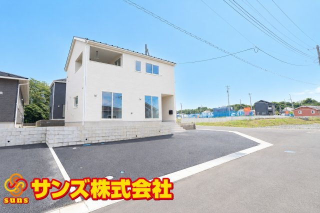 郡山市田村町東山１丁目第1　　　６号棟　　　守山小学校、守山中学区の外観|南西側から見た外観