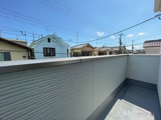 ★5(土)6(日)現地見学可能！★向日市上植野町野添　限定1邸のバルコニー|日当たりのよいバルコニー！お部屋が開放的に！