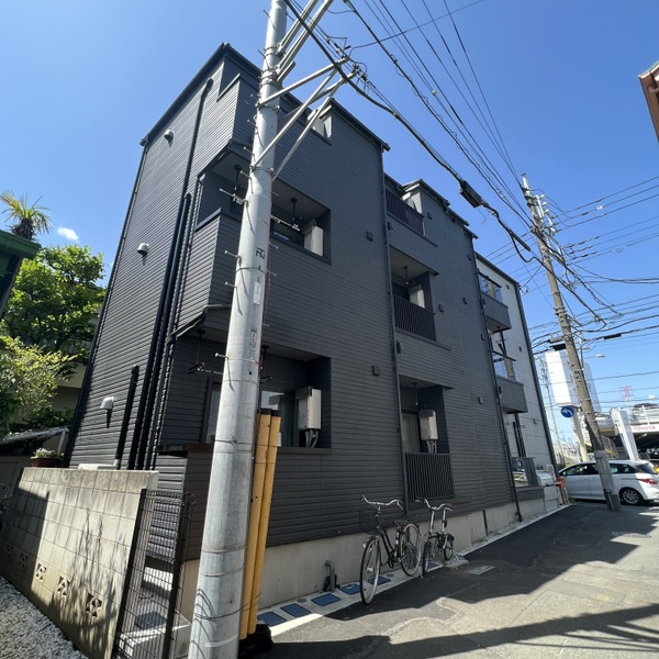 メルディア西府の外観