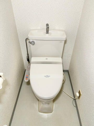 川崎市麻生区上麻生３丁目の賃貸マンションのトイレ