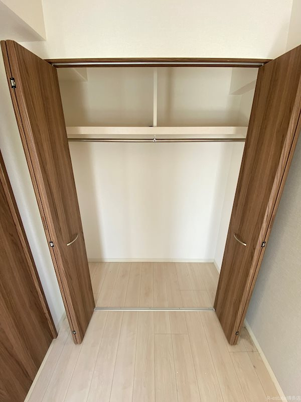 福岡市博多区千代４丁目の賃貸マンションの収納