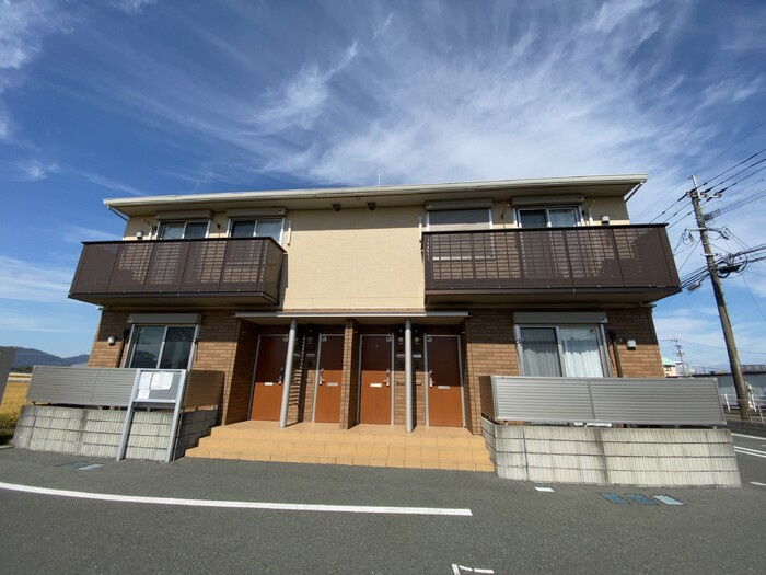 熊本市南区合志４丁目のアパートの外観