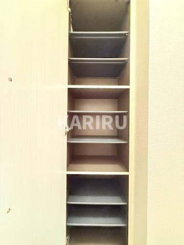 トレーデの内装