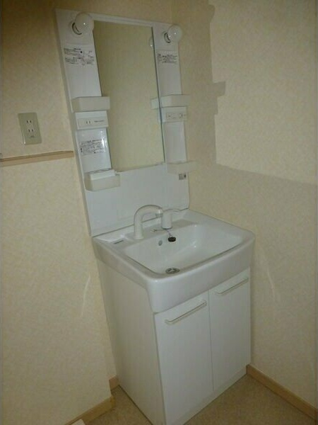 メゾンリビエールの洗面所