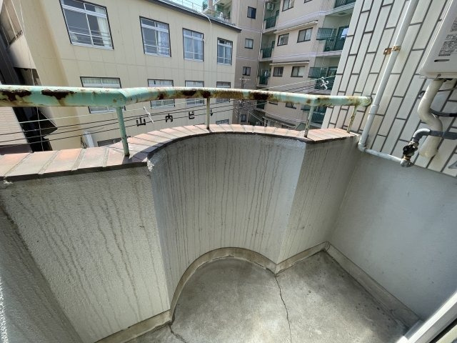 青山ハイツ淡路