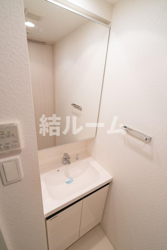板橋区小茂根１丁目の賃貸マンションの洗面所