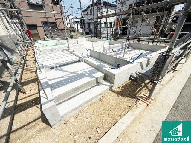 羽曳野市島泉　第2期　新築一戸建ての外観|現在の進捗状況です！順調に作業進行中、完成が待ち遠しいです！詳細の間取り等、お気軽にお問い合わせください！