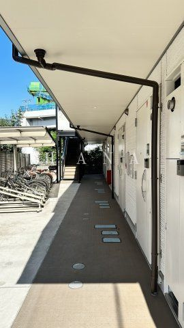 リブリ・Y's諏訪町のロビー