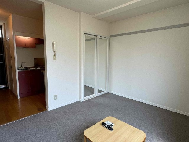 レオパレスプレージュの居間・リビング|※同タイプ部屋の写真となります