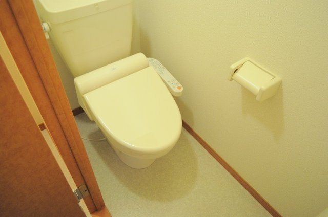 レオパレス清流Ⅲのその他|温水便座付きで快適生活