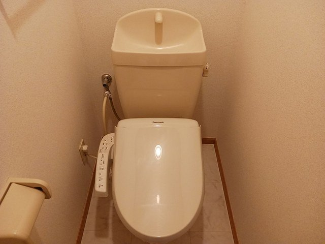 アベニューサイドテラスのトイレ|落ち着いたトイレです