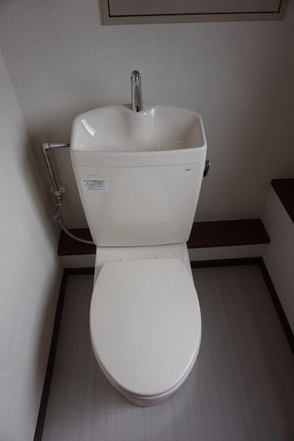 八千代市勝田台１丁目の店舗事務所のトイレ