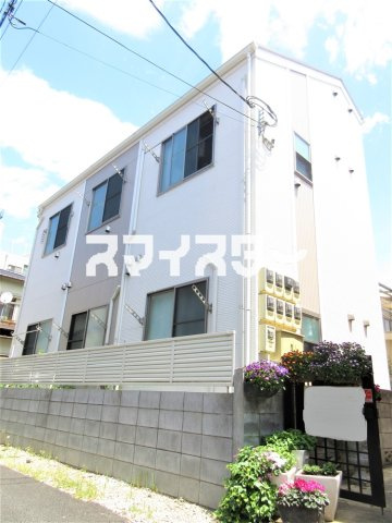 立川市曙町１丁目のアパートの外観