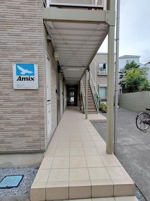 アドニスのエントランス