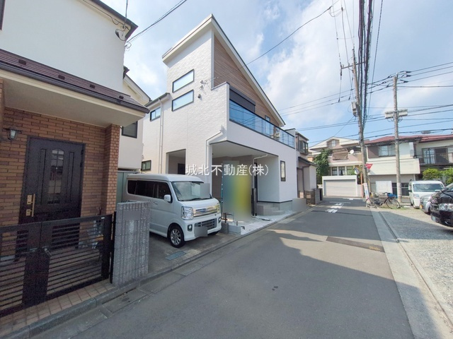 練馬区富士見台1丁目 限定1棟の前面道路含む現地写真|前面道路東側約4.0ｍ公道に面する限定1棟です