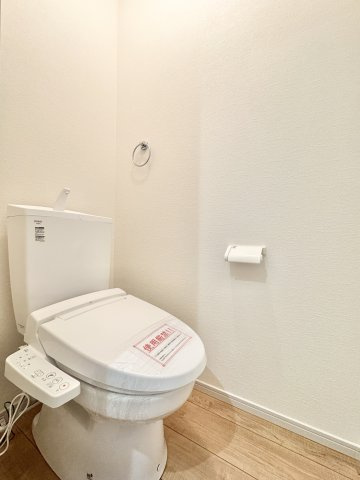 中央区 中野町2期のトイレ|トイレは各階に設置されており忙しい朝の時間帯もスムーズに使用可能です。