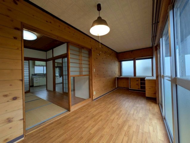 武豊町山ノ神戸建の洋室