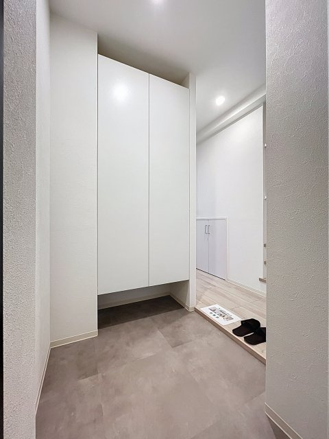 フェリデンシア御嶽山の玄関|※家具・小物はイメージです