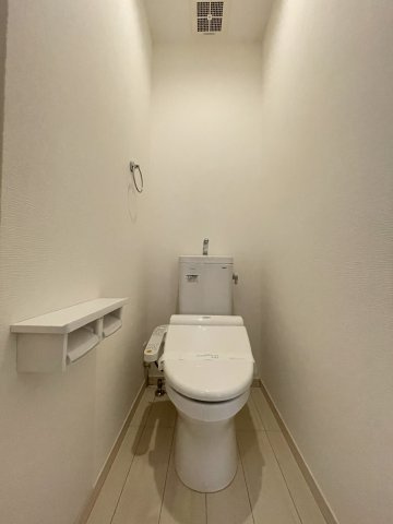 福浜戸建のトイレ