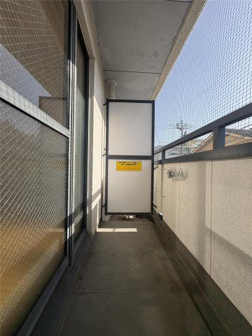 コート新屋敷のバルコニー