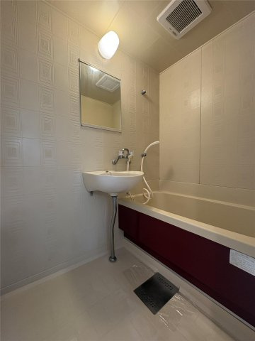 コート新屋敷の浴室