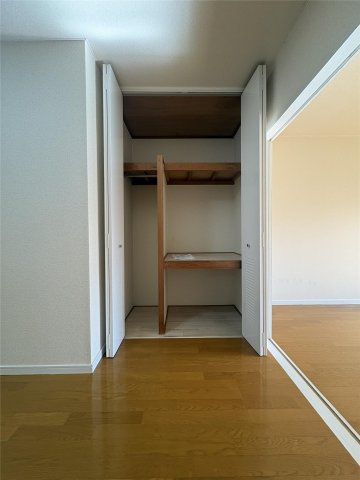 コート新屋敷の収納