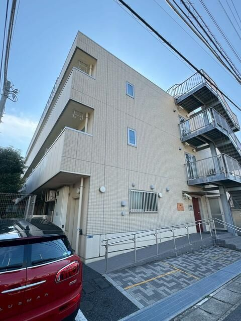 ＡＬＢＡの外観