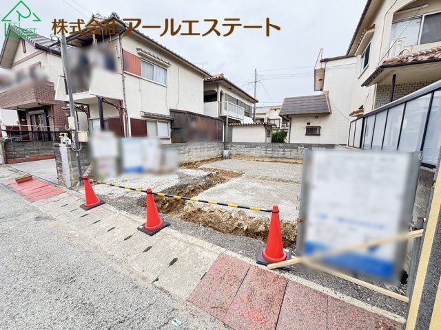 加古川市平岡町新在家6期　　新築戸建の前面道路含む現地写真