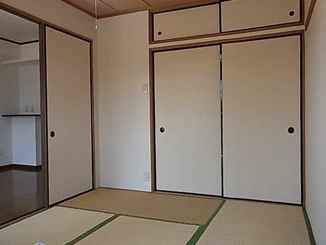 ヴィラ　カターラの収納