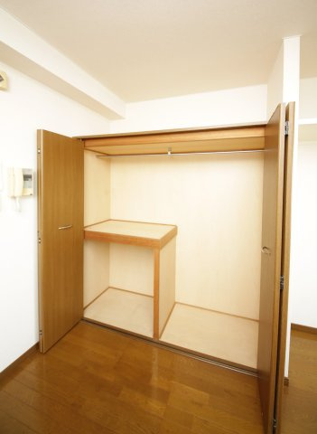 ソアレ住吉の収納|別部屋同間取りのお写真となります。参考にご覧くださいませ。
