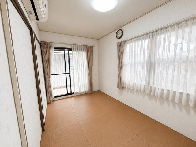親王塚町 戸建の洋室